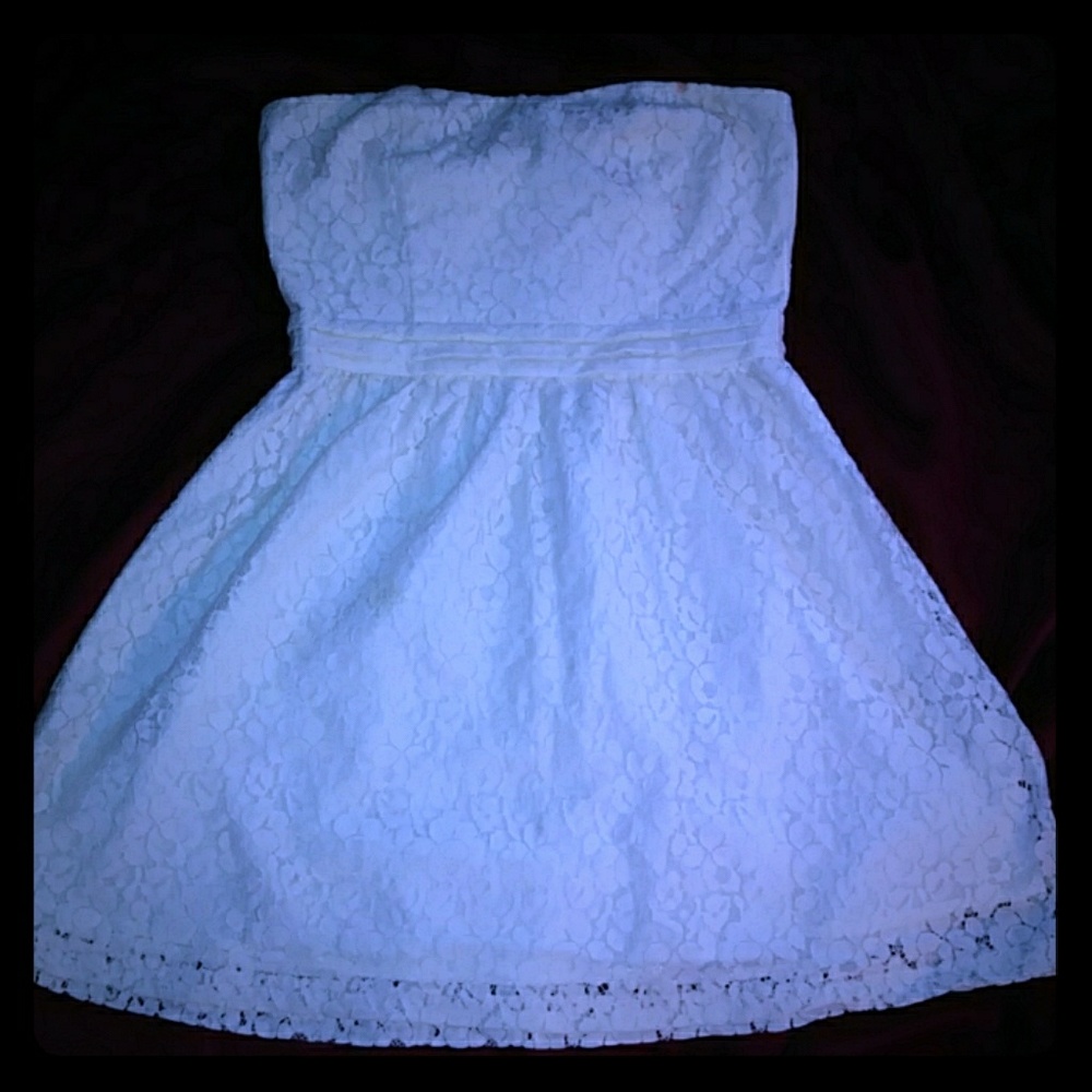 Strapless dress